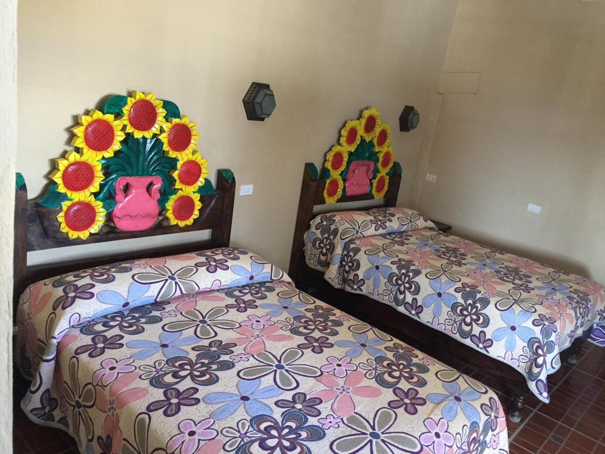 Margarita Hotel Bandita エクステリア 写真